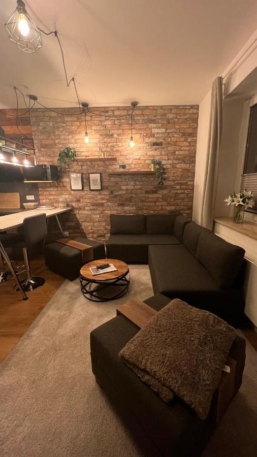 Sanierte Wohnung Mit Balkon Im Hochparterre Hanóver Exterior foto